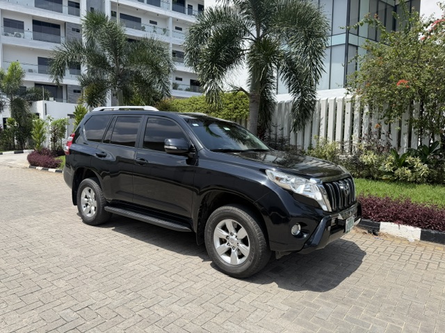 Toyota Land Cruiser Prado TX 2014 — Front three-quarter — for sale in Lagos, Nigeria