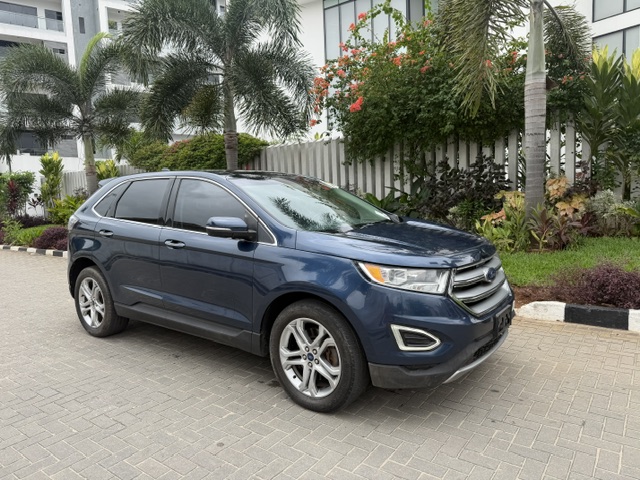 Ford Edge Titanium 2018 — Front three-quarter — for sale in Lagos, Nigeria